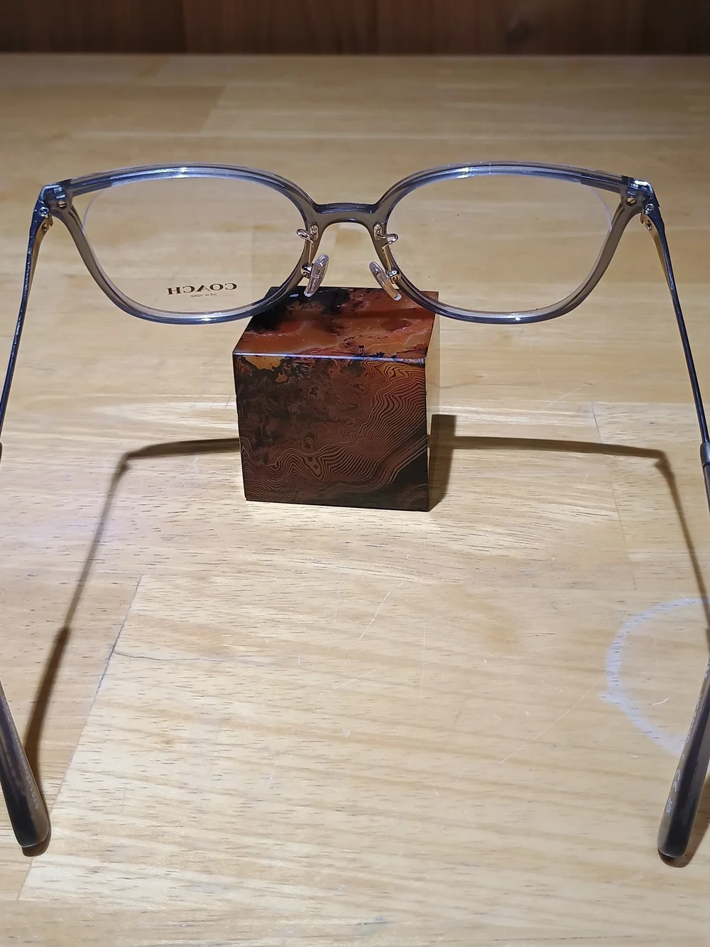 Coach transparent round